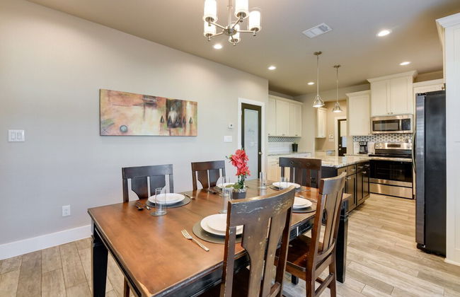 Centrally Located Stunning 3BR 2BA Near Downtown - Foto 25