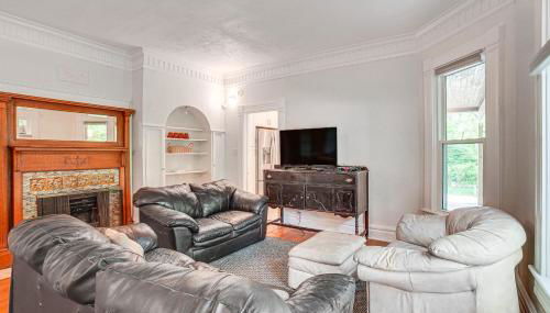 Charming Champaign Victorian with Deck! - Foto 2