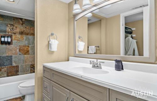 4BR 5BA Lakeway Retreat w Grill Deck and Tennis Courts by Austin Vacay - Foto 62