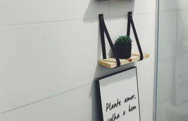 Espaço inteiro pertinho da Praia Central - Foto 4