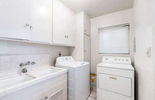 Casa Italia -2BR- FREE Driveway parking for 2 cars - Foto 6