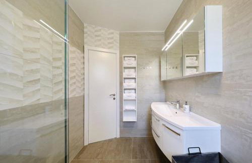 Villa Tin Apartments - Photo 26