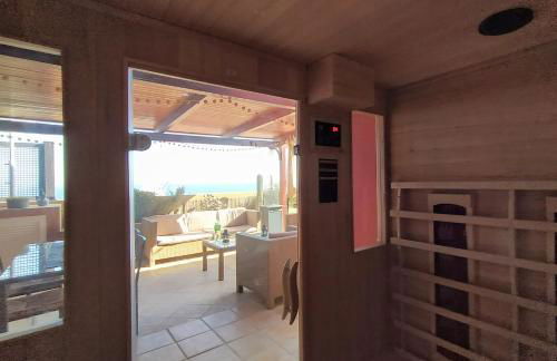 Luxury 5 star Villa Violetta with amazing sea view, jacuzzi and heated pool - Foto 25