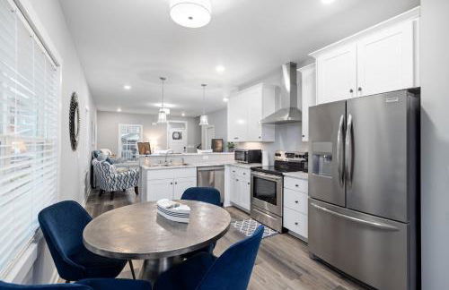 Cozy Lake Cottage W/ Kayaks, SUPs, Pool & Firepit - Foto 9