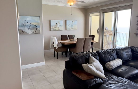 Unit 1504 2 Bedroom Condo by RedAwning - Foto 10