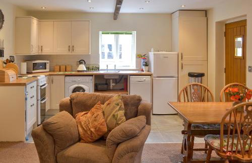 The Stable - Photo 3