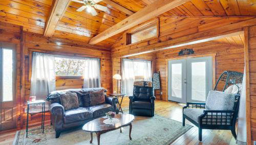 Cabin with Deck and Mountain Views Near Gatlinburg! - Foto 5