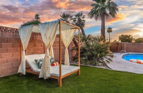 Disco Jungle with Fire Pit+Poolside TV+Yard Games - Photo 25