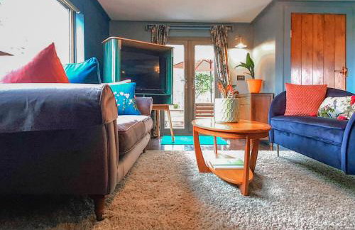 Benchwood House - Photo 11