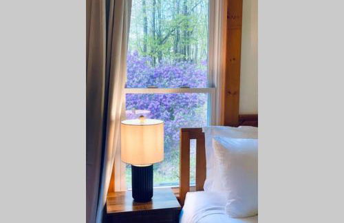 Cozy Cottage with Jacuzzi, Sauna, Fire Pit and Reading Nook! - Foto 20