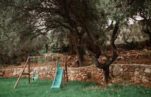 Prinus Country Retreat Apokoronas, heated pool, 13km from the sea - Photo 30