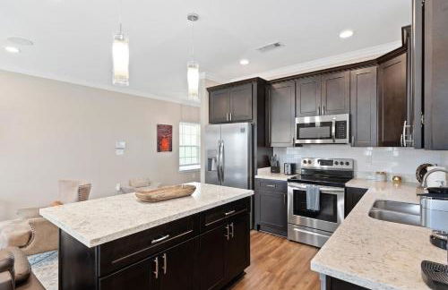 Mid-City 4BR w Pool & Balcony Near Streetcar & FQ - Foto 7