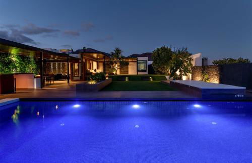 Luxury and Harmony House - Photo 12