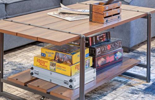 Large Home - Great Location - 15 Minutes to NYC - Foto 16