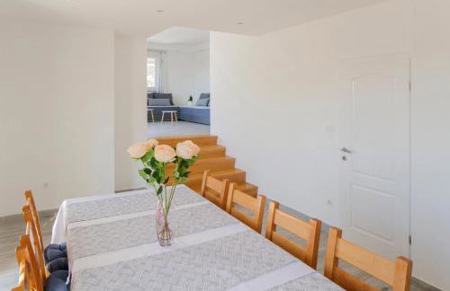 Villa Anabella peaceful holiday home with pool - Foto 3