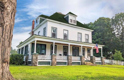 Expansive Victorian close to Saratoga Springs and Lake George - Foto 2