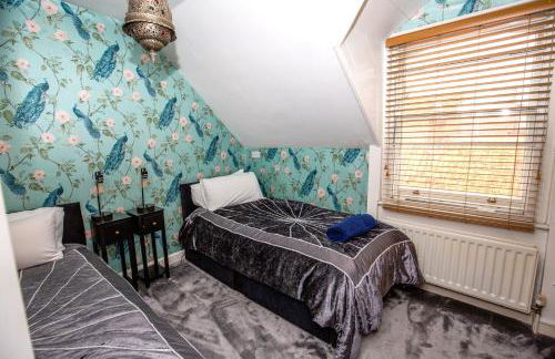 Marketplace Glastonbury - Photo 37