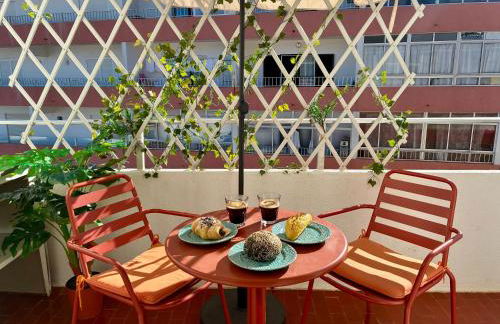 Apartamento a 400 metros da praia Santa Cruz - Foto 1