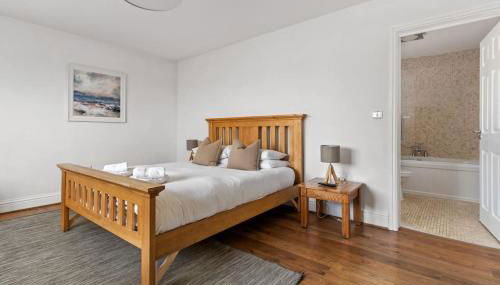 Luxury House, SeaViews, En-Suites & Private Pool - Foto 3