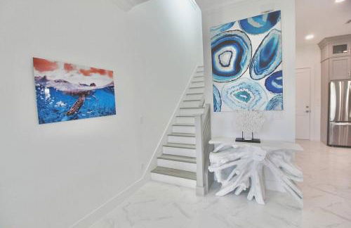 Manatee Isle - Photo 17