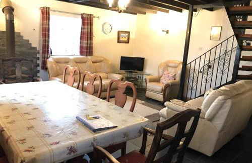 Cottage on Exmoor - Sleeps 8 & Parking - Photo 4