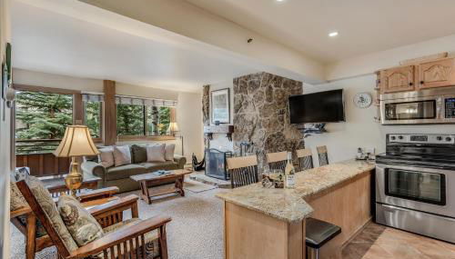 Laurelwood Condominiums 205 - Foto 2