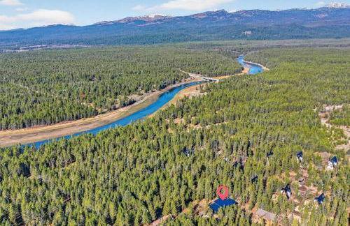 The Luxe House | Upscale Cabin w/ Hot Tub & Fire Pit! - Foto 64