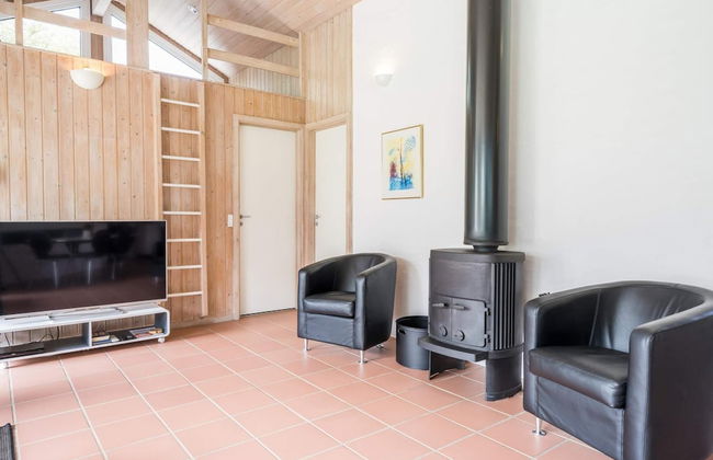 8 Person Holiday Home in Norre Nebel - Photo 13