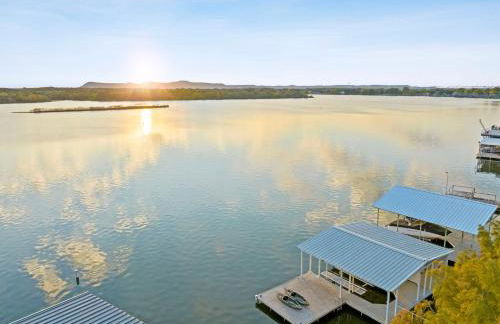 New Listing - Promo Price Waterfront Huge Yard - Foto 44