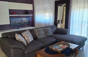 Grande Appartamento a 2 Passi dal Mare con Comfort - Foto 2