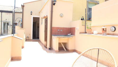 'ETNA HOME' 400mt SEA - Airport - Taormina & Netflix - Foto 3