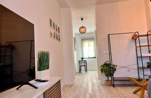 Apartment with Private Rooftop by Easytrip - Foto 2