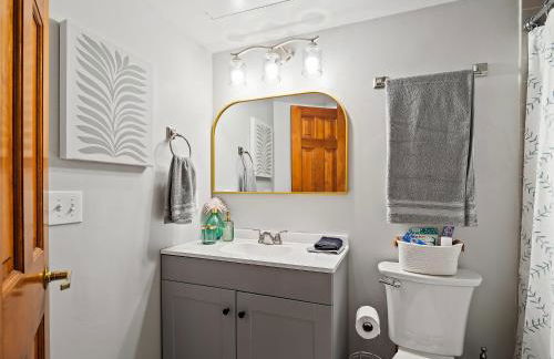 Skyloft Condo - Walk To Stadiums - City Views - Foto 19