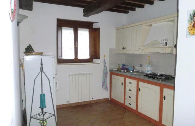 Holiday Home in Pietrafitta Near Lake Trasimeno - Photo 6