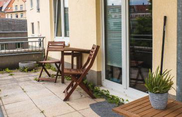 Ruhiges Apartment mit großem Balkon und Stellplatz - Photo 18