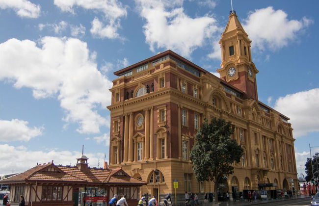 Rotorua a Auckland vía Hobbiton y Waitomo - Foto 3