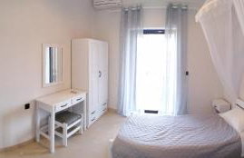 Makis Apartments - Foto 2