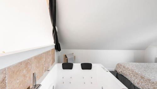 Loft arty à 800 mètres de la plage avec jacuzzi - Foto 3