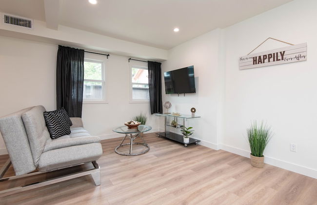 Beautiful House in Atwater Village - Photo 9