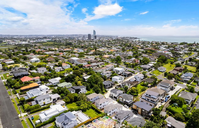 Stunning Taka Retreat nr Beach-Netflix - Photo 40