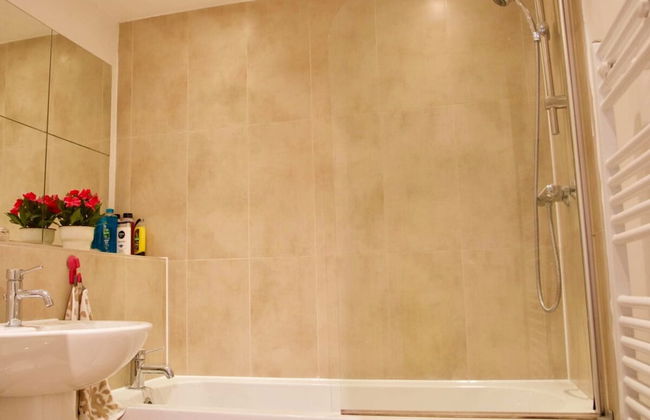 Bright, Spacious 2 Bedroom Apartment in Stockbridge - Foto 16