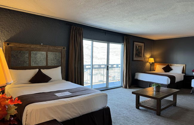 Divya Sutra Plaza and Conference Centre, Vernon, BC - Foto 7