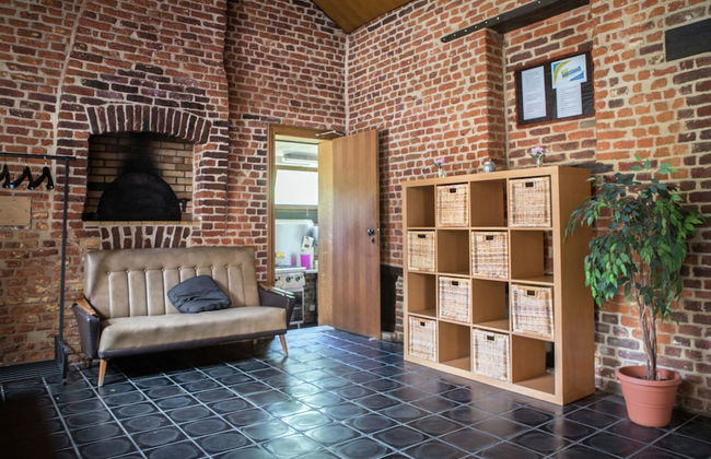 Mansion With Pool, Neblon - Photo 3