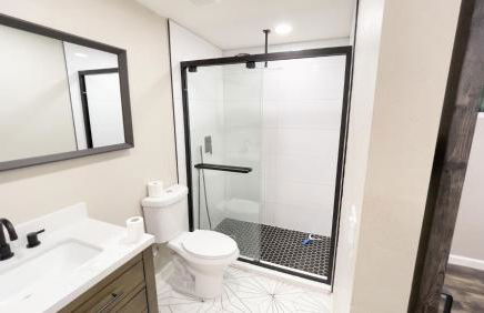 Private Home - Heated Pool, Billiards, Darts, Foosball, Fireplace, 5 Smart TVs, BBQ, Cotton Bedding - The Saguaro Sanctuary, Pool Heat Optional - Foto 31