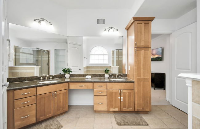 Lux Galleria Home-5BR Roof Deck - Foto 46