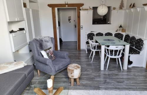 Ferienwohnung Alpenglück mit Schwimmbad und Sauna - Photo 9