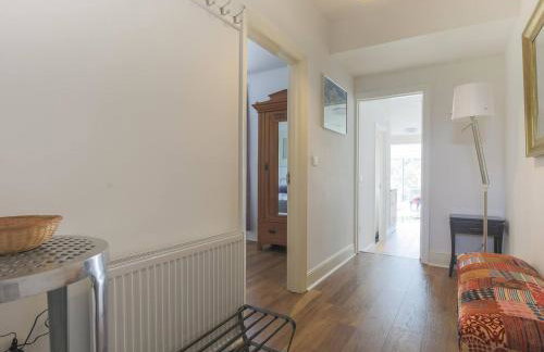 Super Chic Apartment in Beautiful Sunninghill - Pass the Keys - Foto 23