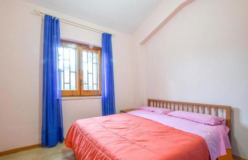 Awesome Apartment In Acqualadrone - Foto 4