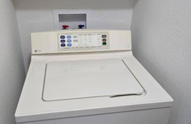 Diamond Waters near DFW & Stadium , Private Pool - Foto 19