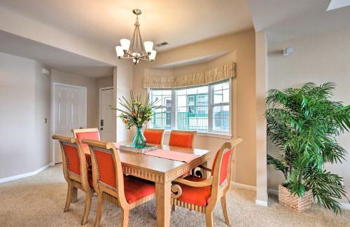 Pool Access Waterfront Lake Ozark Condo with Patio - Foto 6